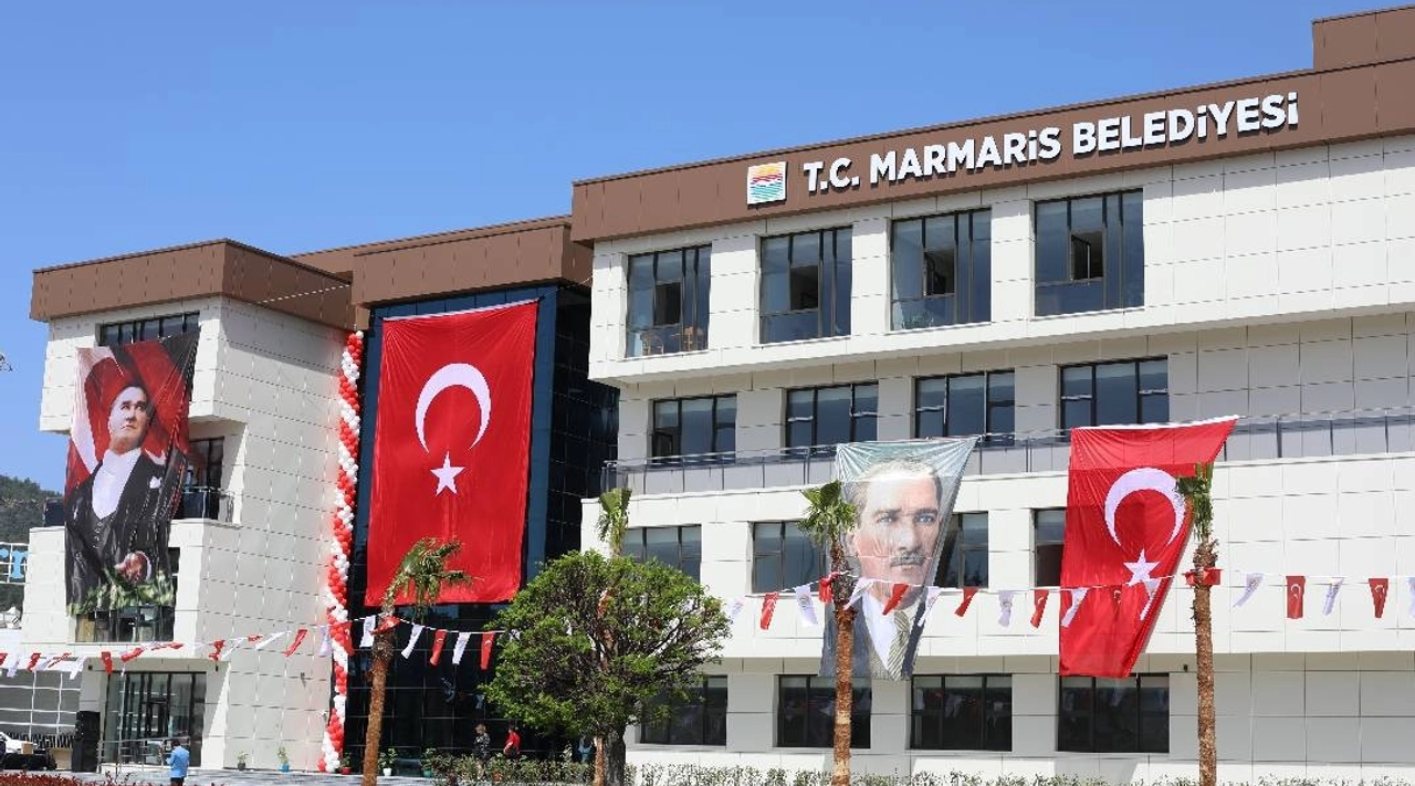 Marmaris Belediyesi'nde Rüşvet Operasyonu: 3 Üst Düzey Yönetici Gözaltında