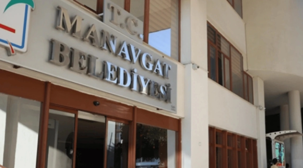 Manavgat Belediyesi'ndeki Yolsuzluk Davasında Karar: Eski Başkana 45 Yıl Hapis!