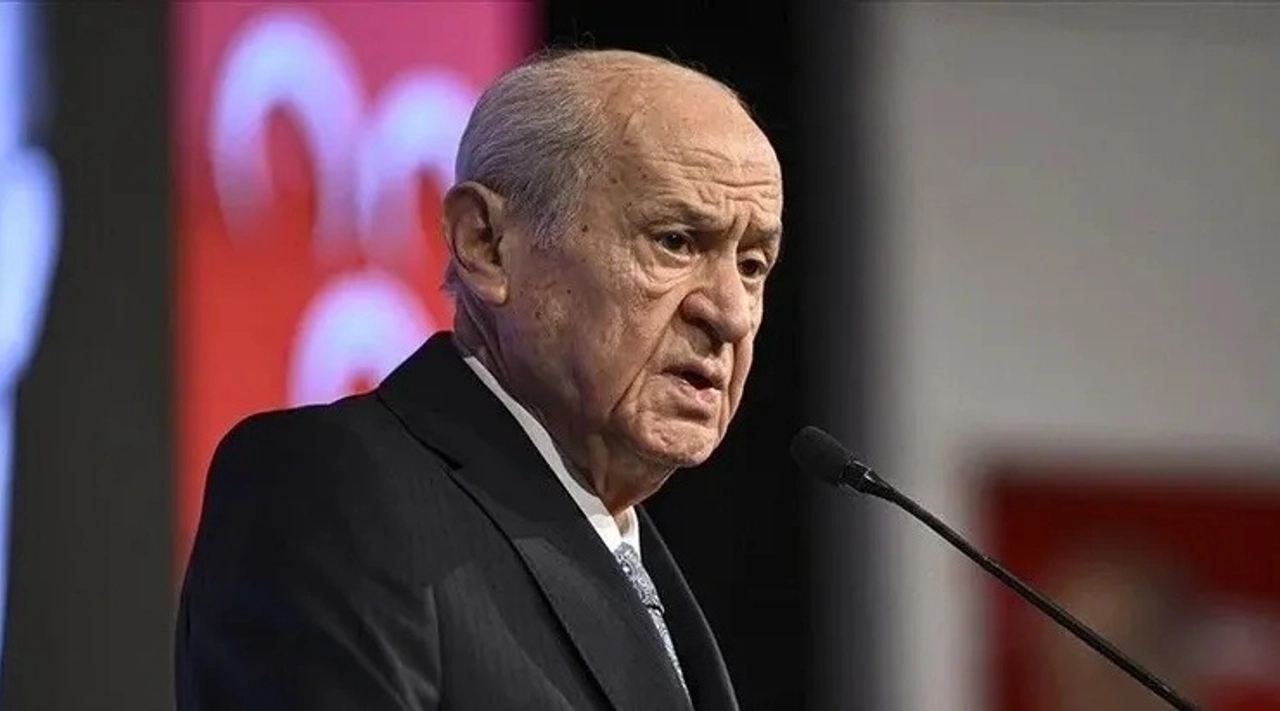 Devlet Bahçeli'den Özgür Özel'in Yeni Partisi İçin 'Hazine Yardımı' Çıkışı