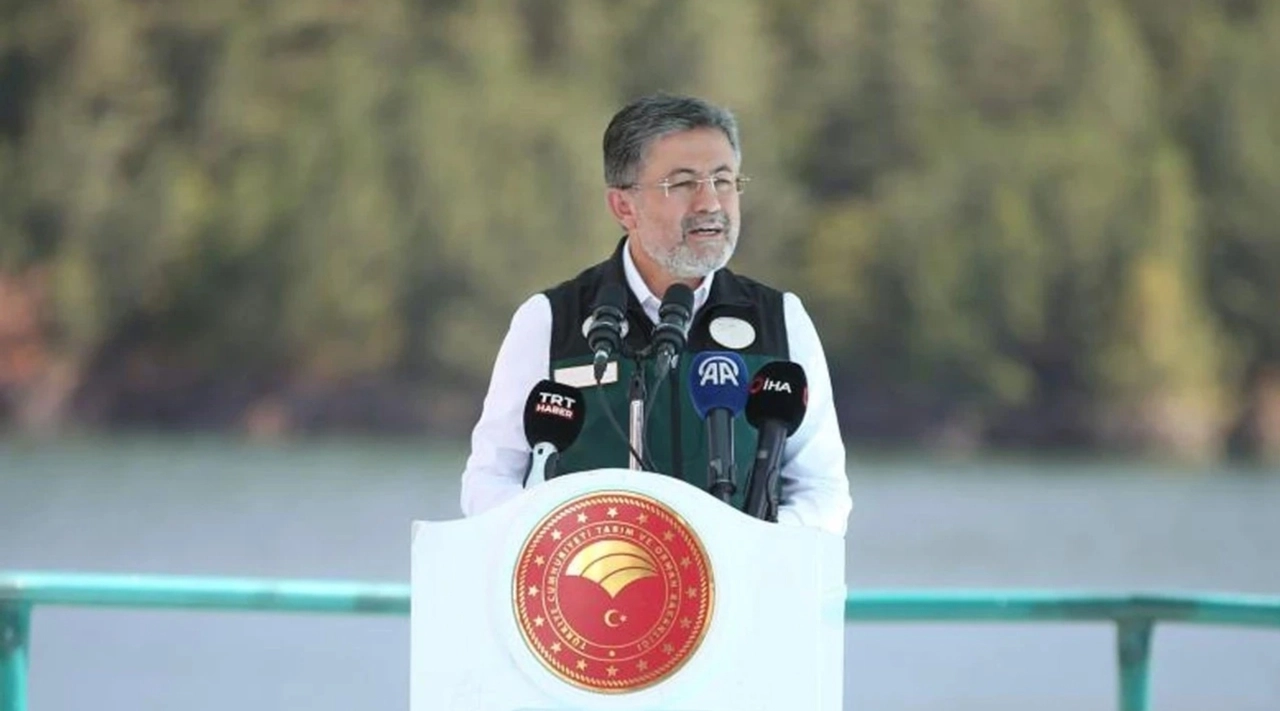 Bakan Yumaklı: "115 Yangından 110'u Kontrol Altında"