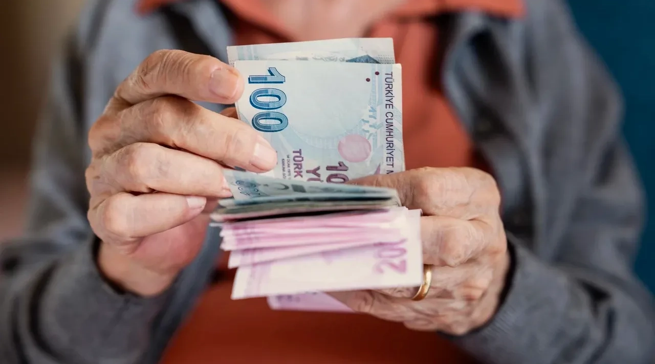 Emekli Maaşı için Kritik Hesap! SSK ve Bağ-Kur için 3 Farklı Maaş Hesabı Belli Oldu