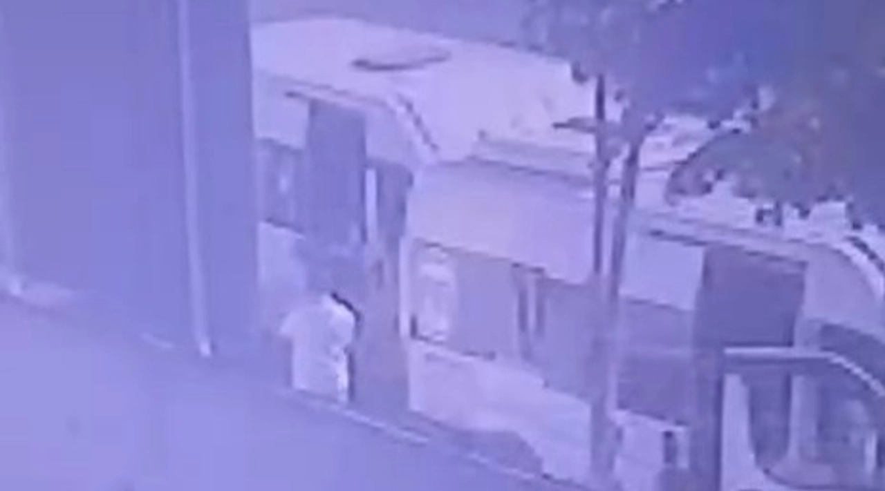 Servis şoförünü 4 kurşunla öldürerek kaçtı, polis yakaladı