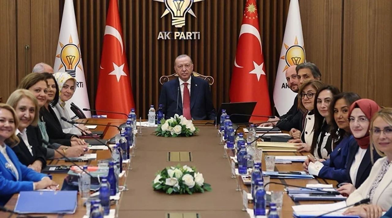 Cumhurbaşkanı Erdoğan Kadın Belediye Başkanlarını Kabul Etti
