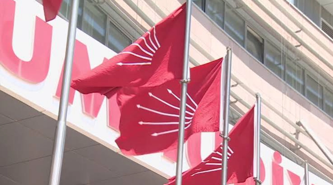 CHP Kongre Takvimini Duyurdu: Süreç Nasıl İlerleyecek?