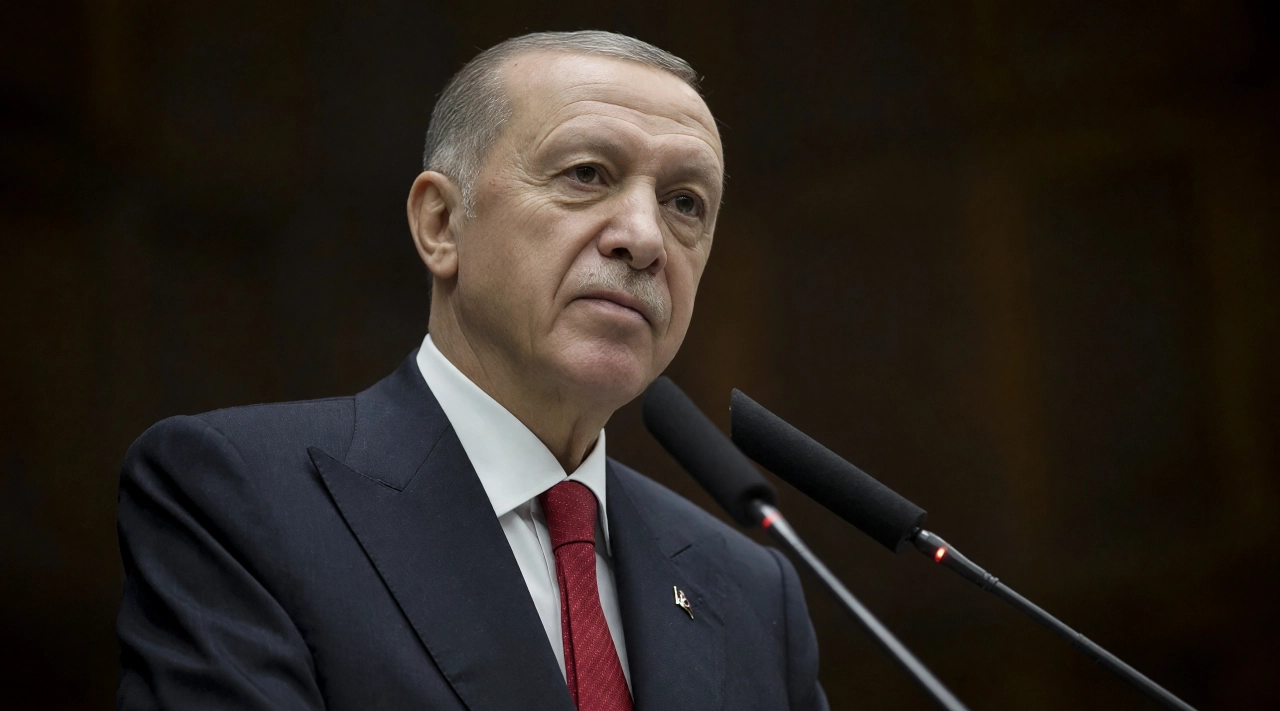 Cumhurbaşkanı Erdoğan, Anne ve Babasının Mezarlarını Ziyaret Etti