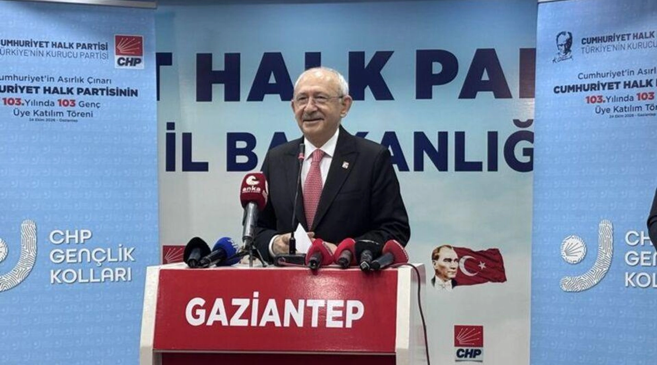 Kılıçdaroğlu'ndan Gaziantep'te Çarpıcı Özeleştiri "Krallar Gibi Oturup Oy İstemeyi Yemezler"