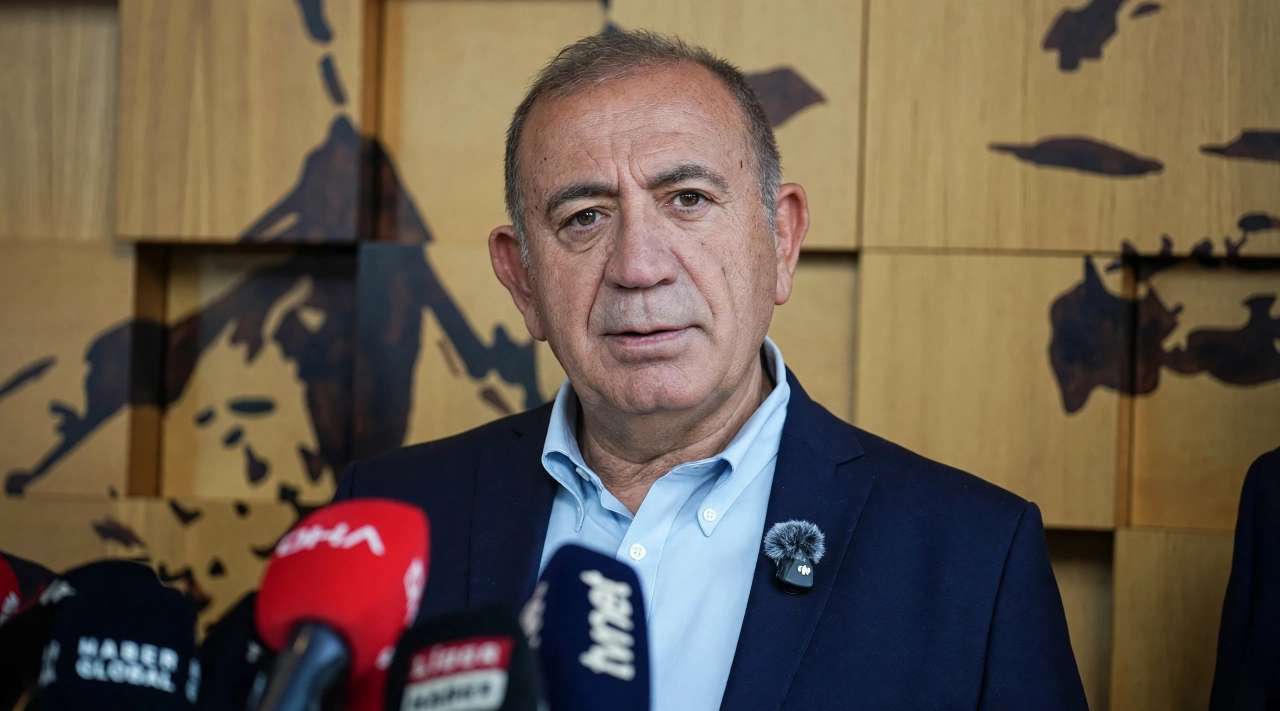 Gürsel Tekin'den 'Kılıçdaroğlu' ve 'Özel' Açıklaması: "Özür Dilerse Neden Gelmesin?"