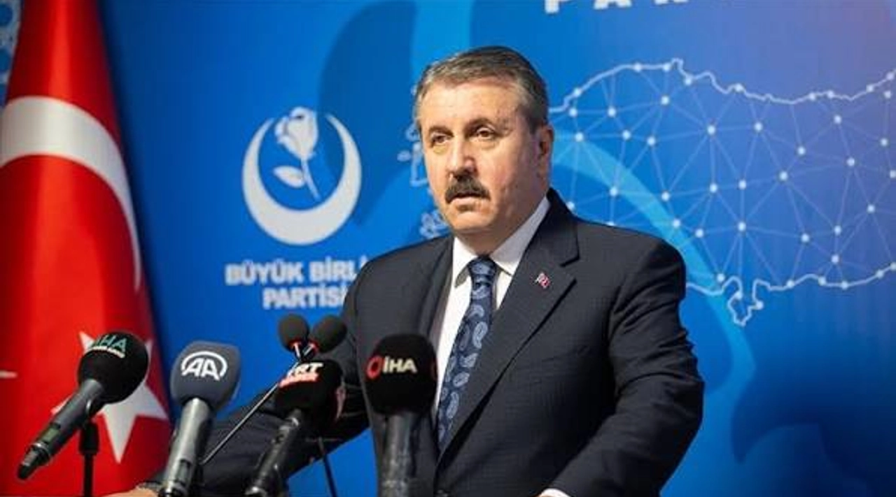 Destici’den Emekli Maaşları İçin Yeni Öneri: "En Düşük 40 Bin TL Olmalı"