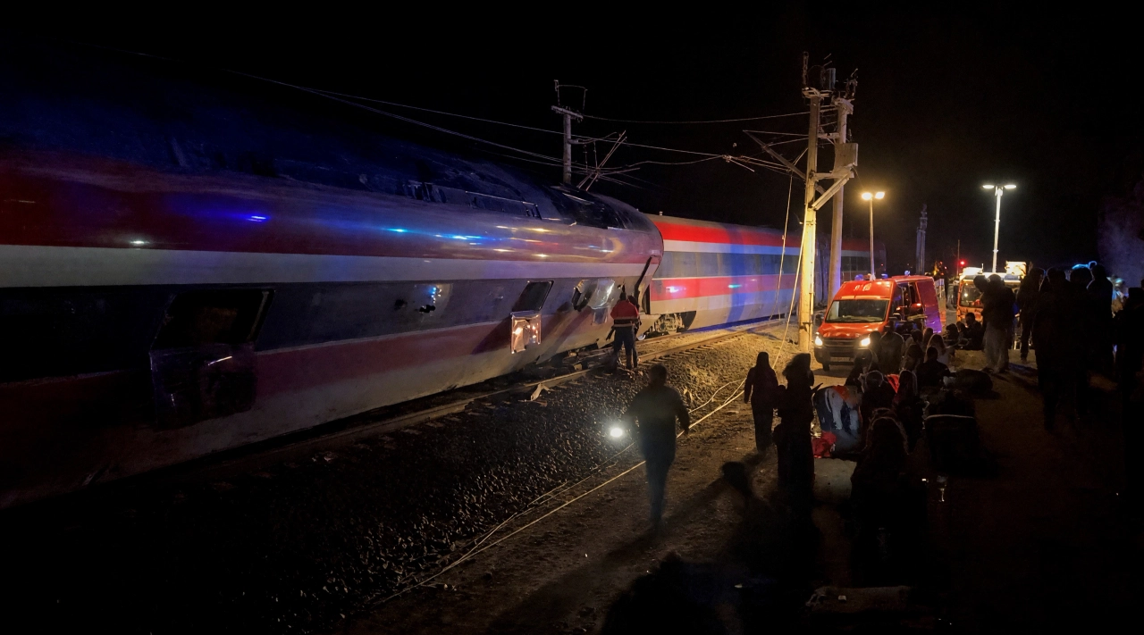 İspanya'da iki hızlı tren çarpıştı, ölü sayısı 46'ya yükseldi
