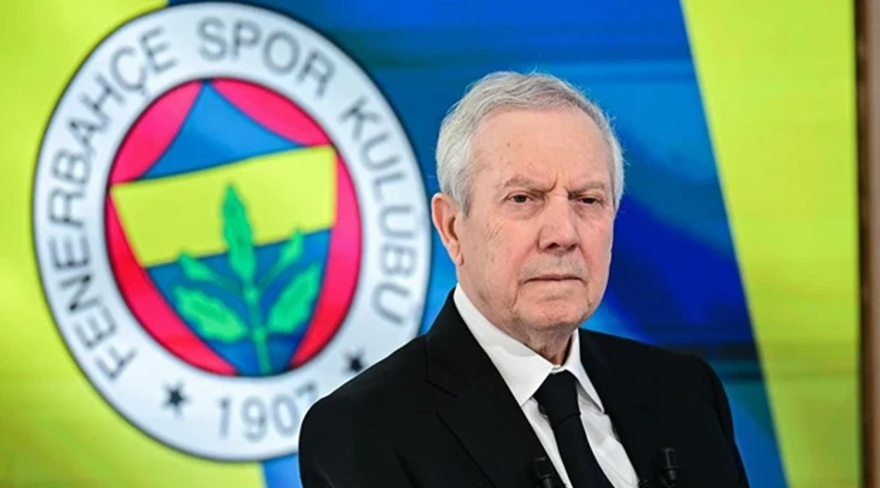 Fenerbahçe'de yeni teknik direktör arayışında yabancı hocalar öne çıkıyor