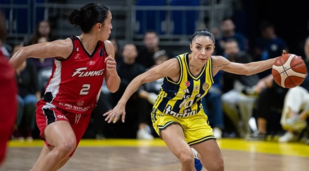 Fenerbahçe'den Flammes Carolo'ya 10 sayı farkla galibiyet