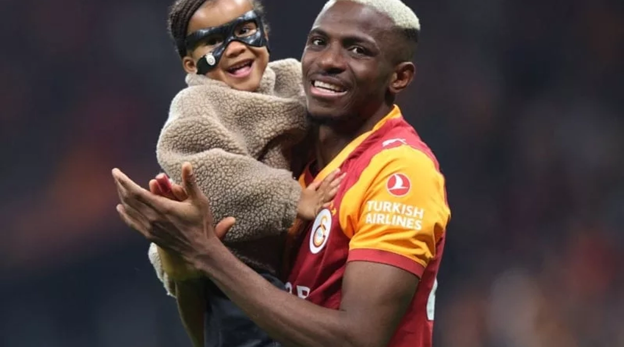 Victor Osimhen İkinci Kez Baba Oldu! Hoş Geldin Liora Audrey