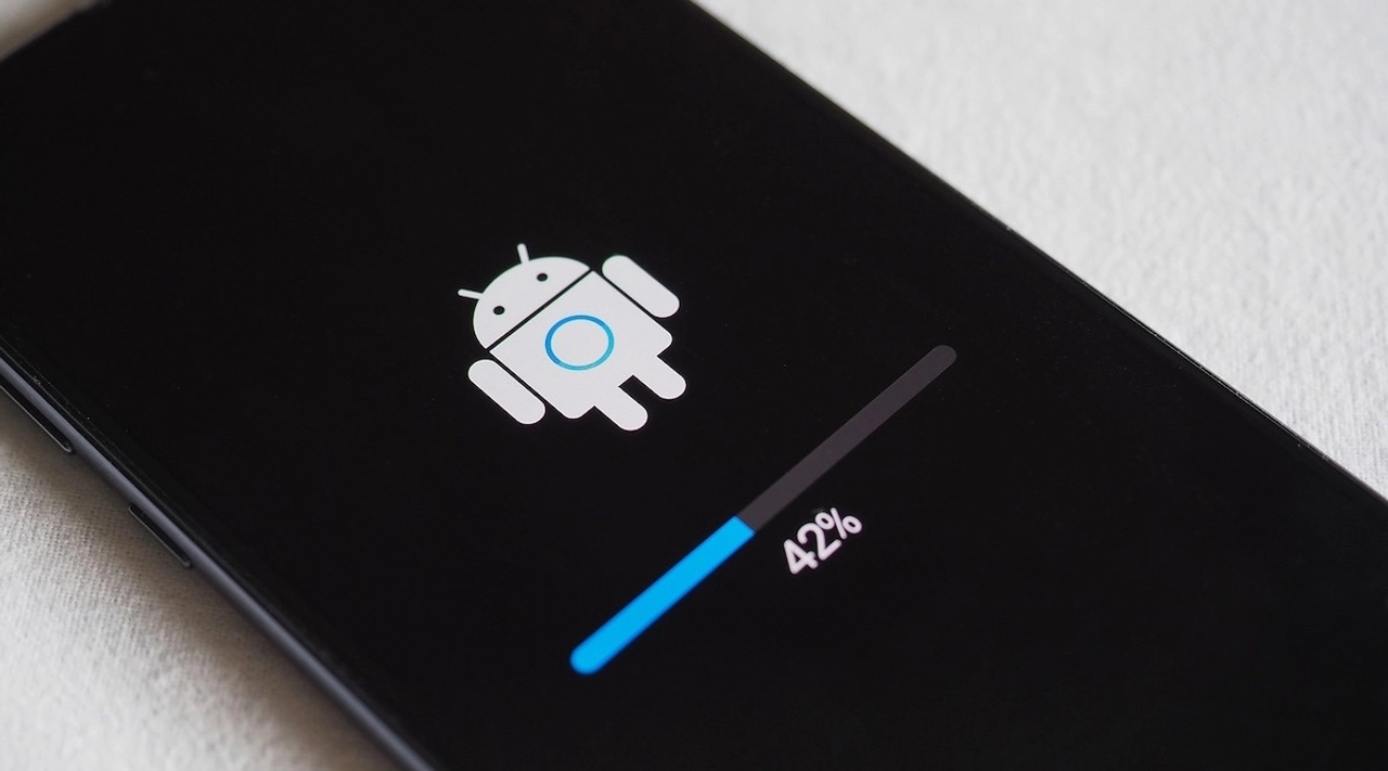 Android telefonları tek SMS ile kullanılmaz hale getiren açık keşfedildi