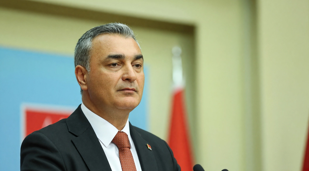 Müslim Sarı’dan Yeni Parti’ye Geçen İsimlere Çağrı: "Kapıları Sert Kapatmayın, Açmak Zorunda Kalacaksınız"