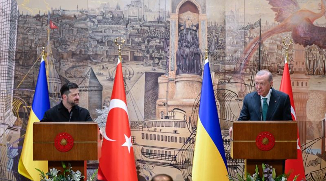 Zelenski: Cumhurbaşkanı Erdoğan ile Karadeniz Tahıl Koridoru Üzerinde Çalışma Konusunda Anlaştık