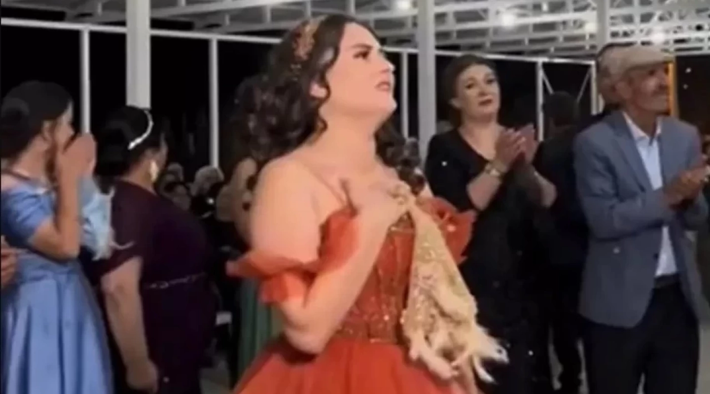 Ne Kız İstemeye Ne Nişana Geldi! Damatsız Gelinin Pratik Çözümü Şaşırttı