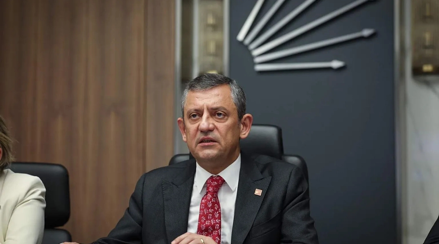 Özgür Özel'den Mevlit Kandili Mesajı