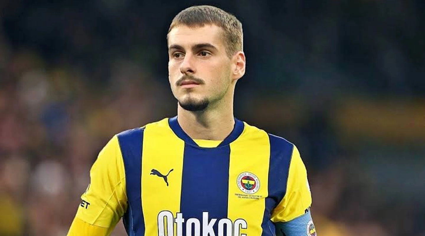 Fenerbahçe'de Slavia Prag Maçının Ardından Bir Ayrılık Daha Kesinleşti