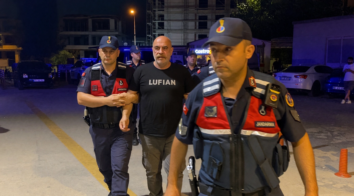 Yönetmen Ezel Akay'ın uyuşturucu testi pozitif çıktı