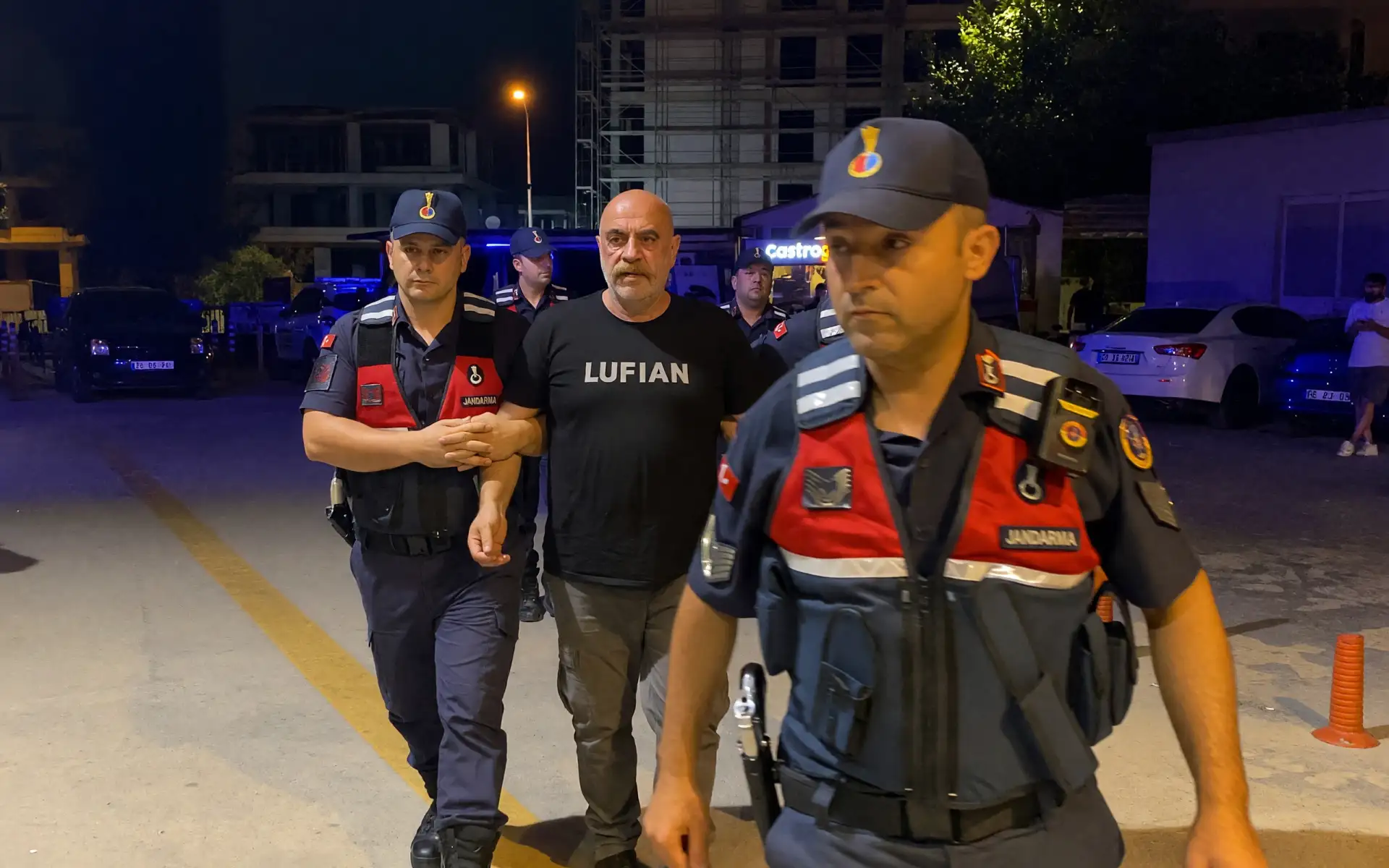 Yönetmen Ezel Akay'ın uyuşturucu testi pozitif çıktı