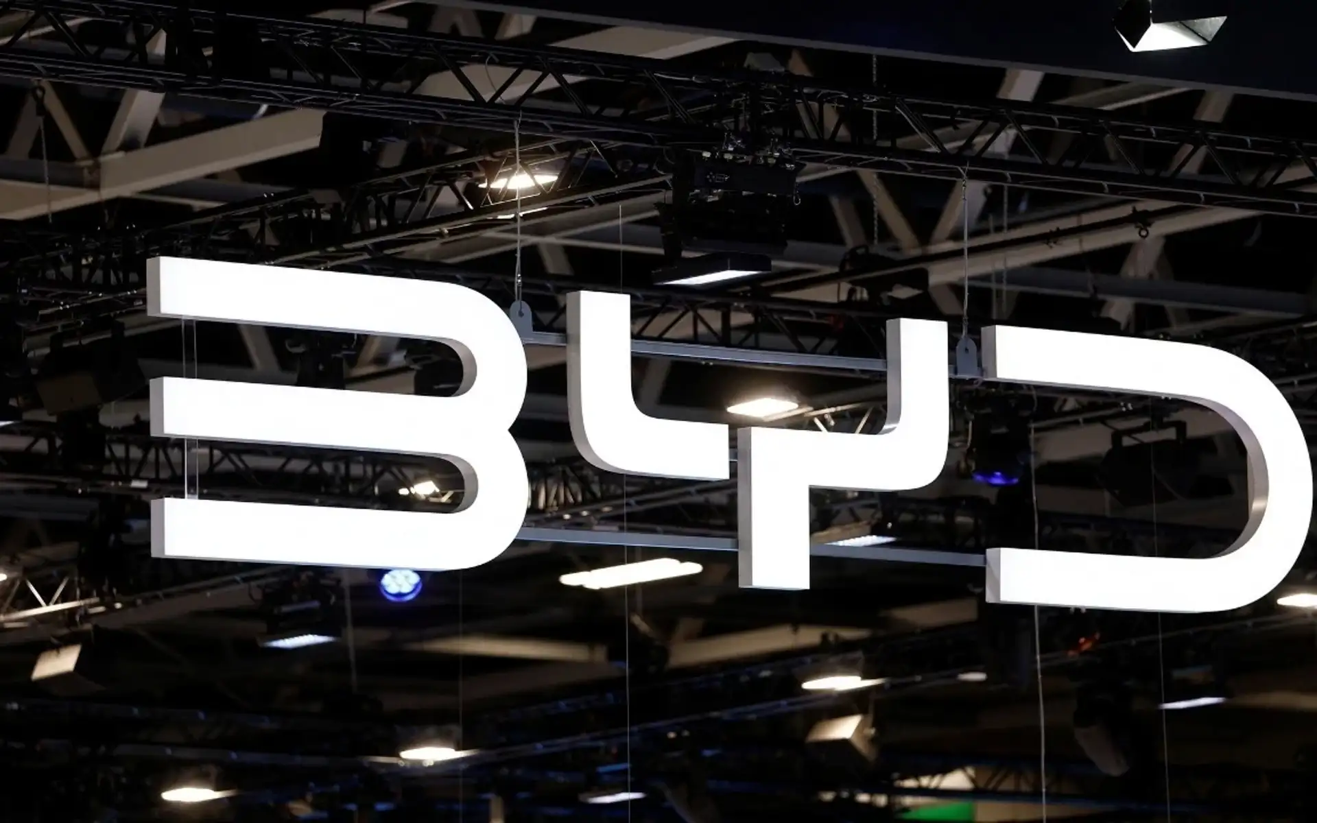 ABD'den BYD hamlesi: Japonya'daki askeri üsse girişleri yasaklanabilir