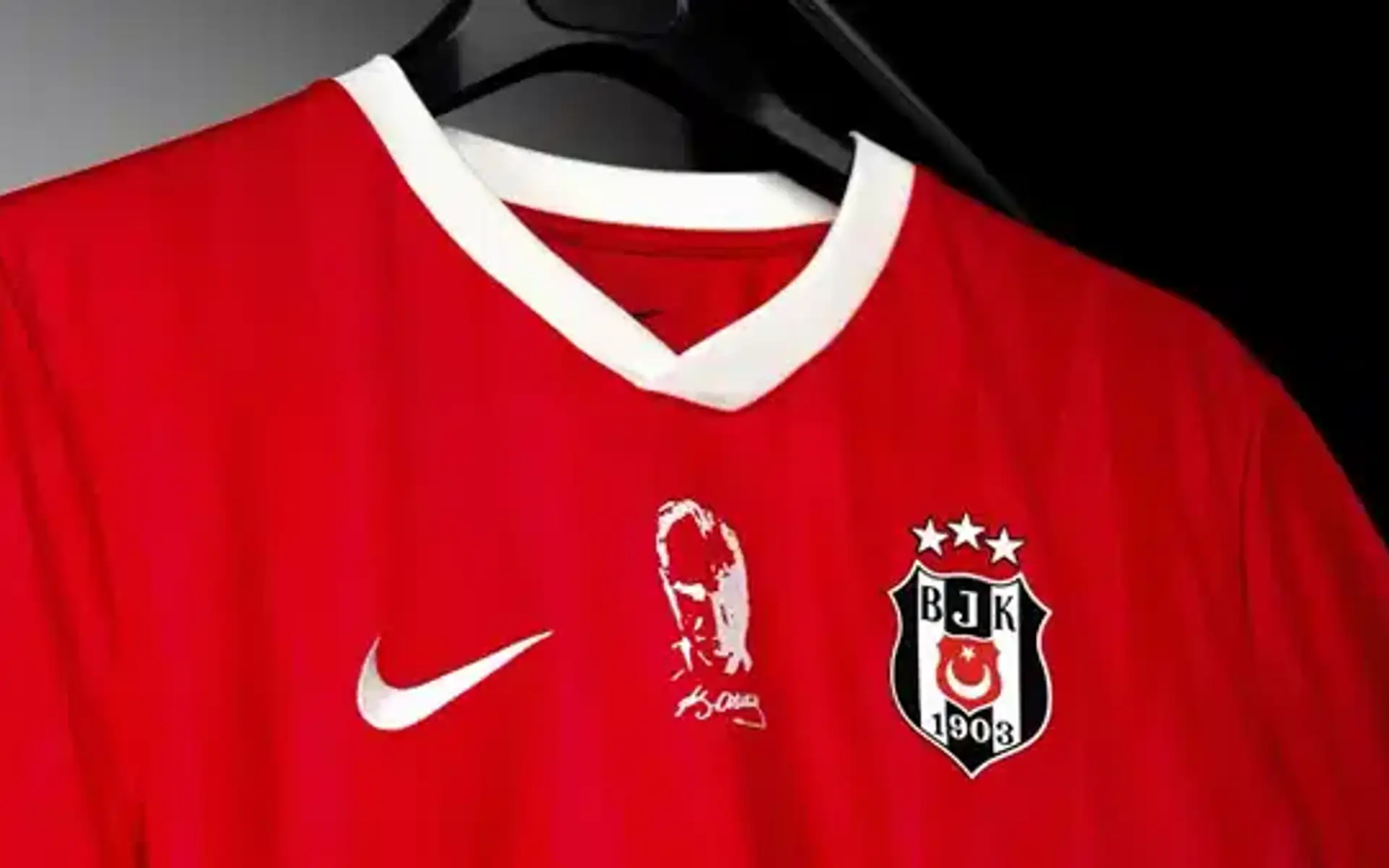 Beşiktaş, 2026/2027 Sezonu 4. Formasını Tanıttı