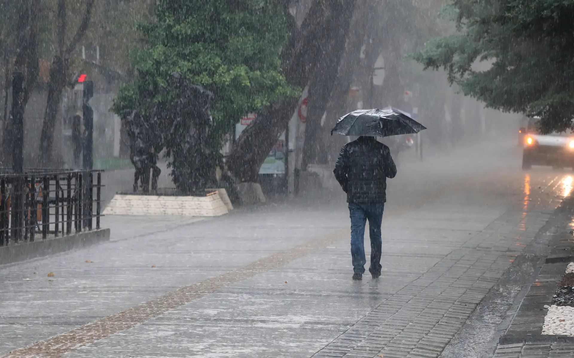 İstanbul'da akşam saatleri için yeni uyarı. Yağışlar ne kadar sürecek?