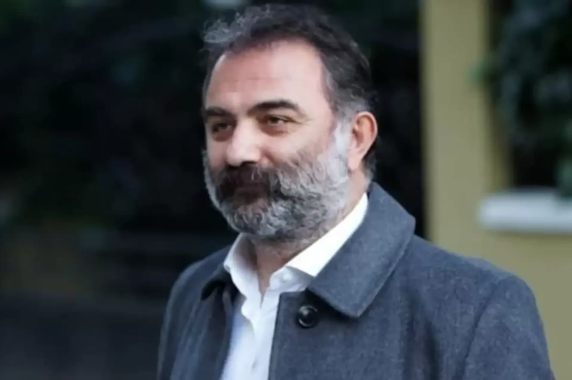 Uzak Şehir Muzaffer Kimdir? Sinan Demirer'in Canlandırdığı Karakter Hakkında Tüm Detaylar