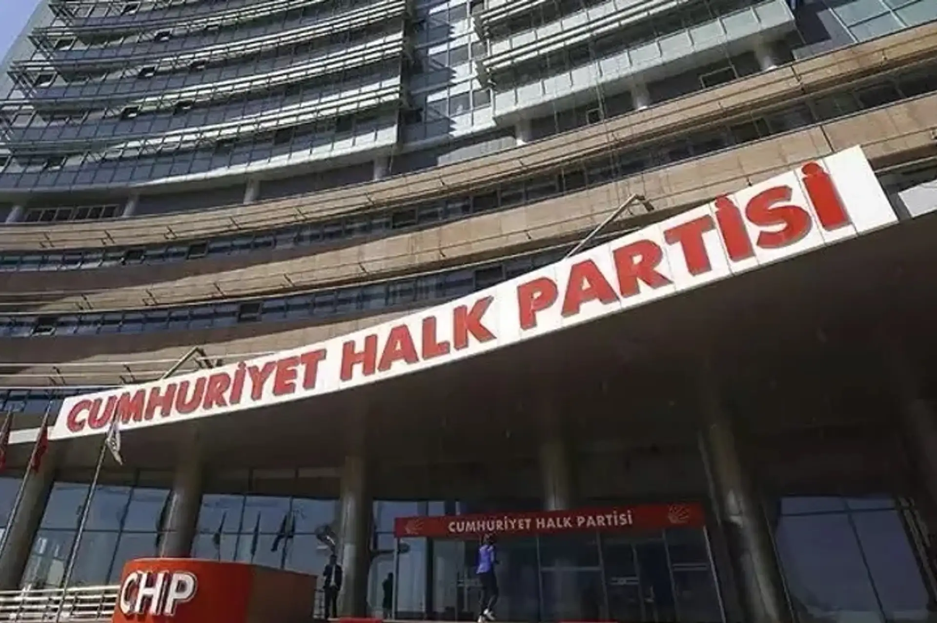 CHP'den İmralı Atağı: 2025'in İlk MYK'sı Yarın Toplanıyor