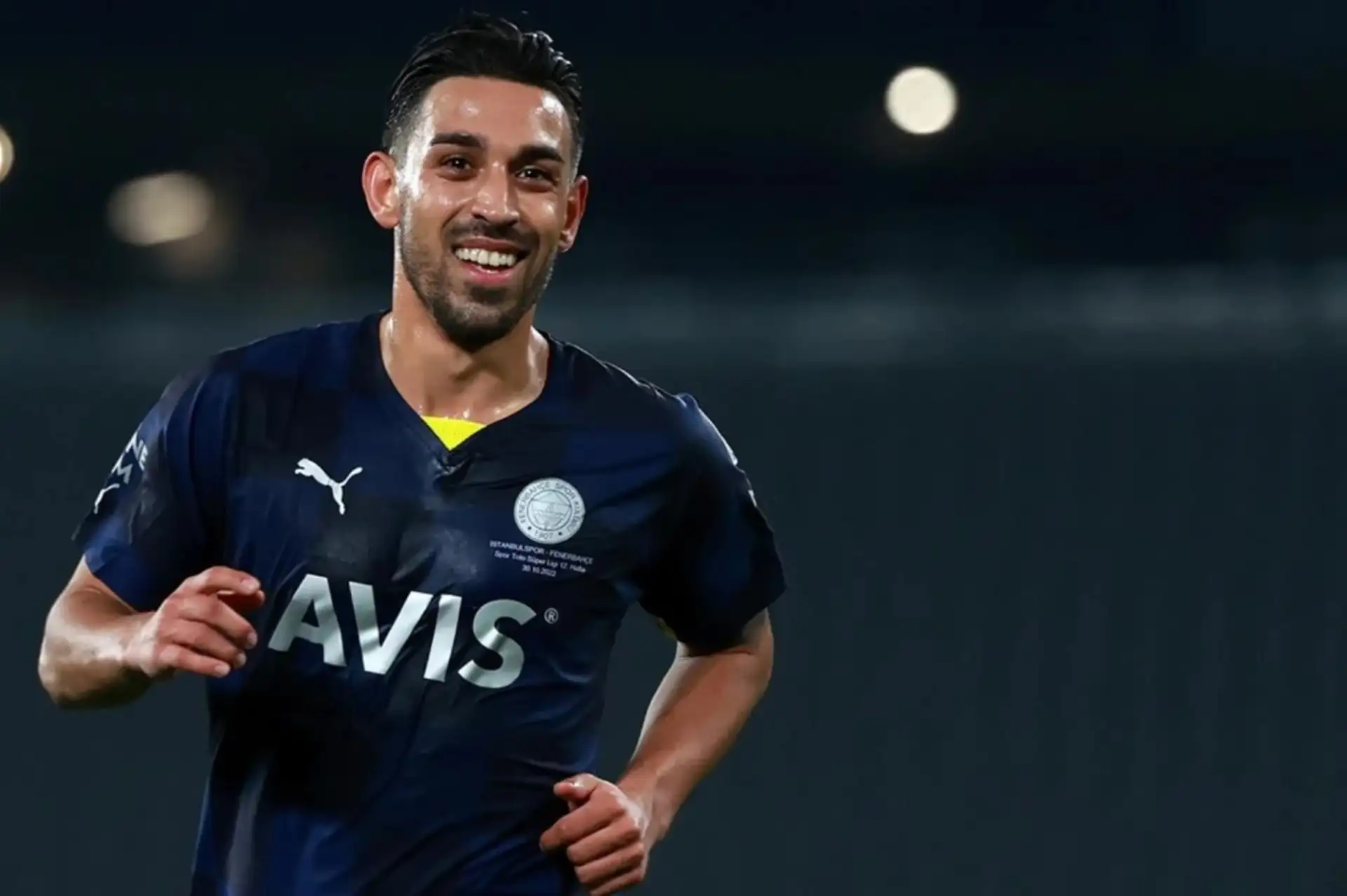 Fenerbahçe, İrfan Can Kahveci'nin Sözleşmesini Yeniledi