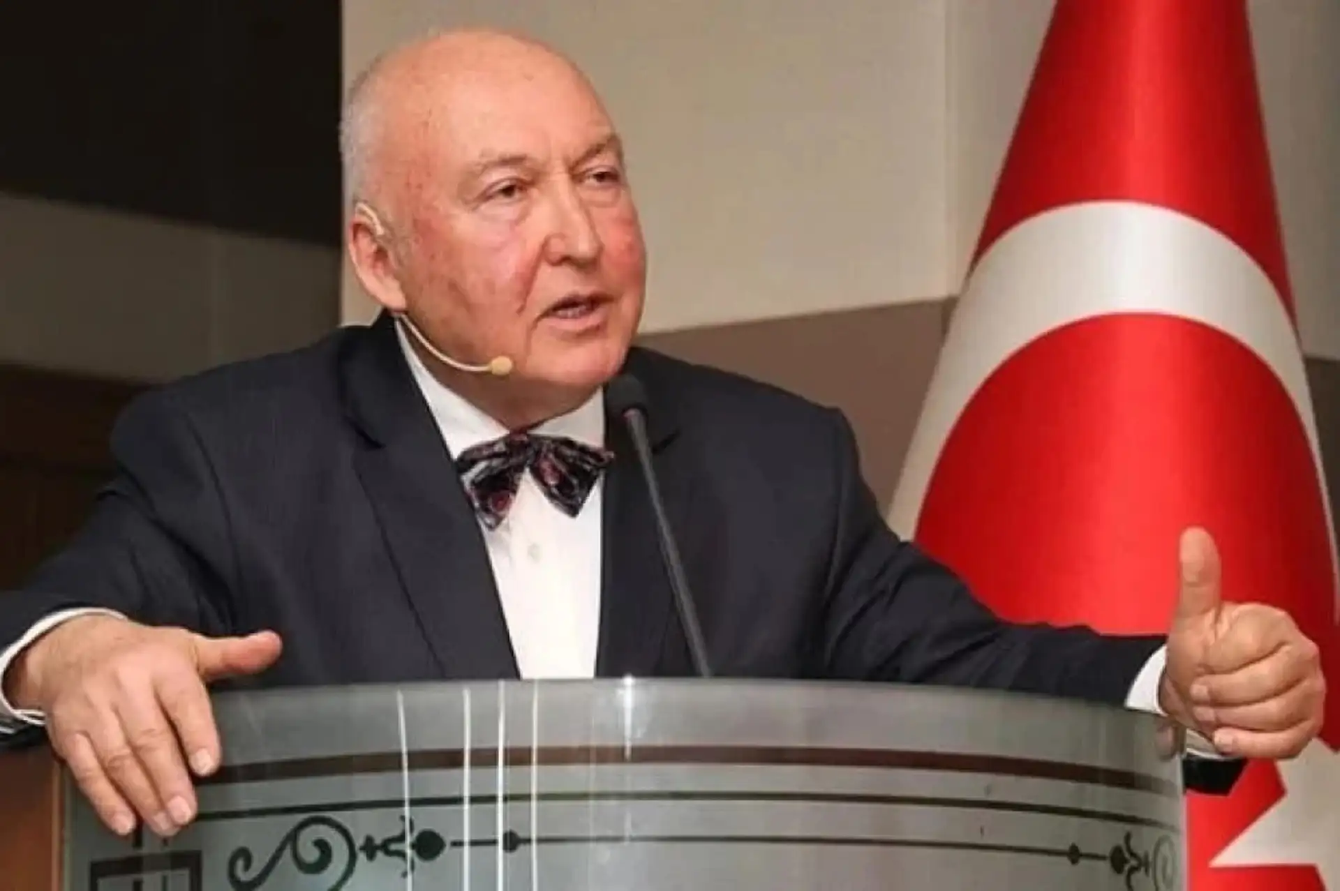 Ahmet Ercan'dan Korkutan Marmara Depremi Uyarısı: "O Bölge Kapatılmalı"