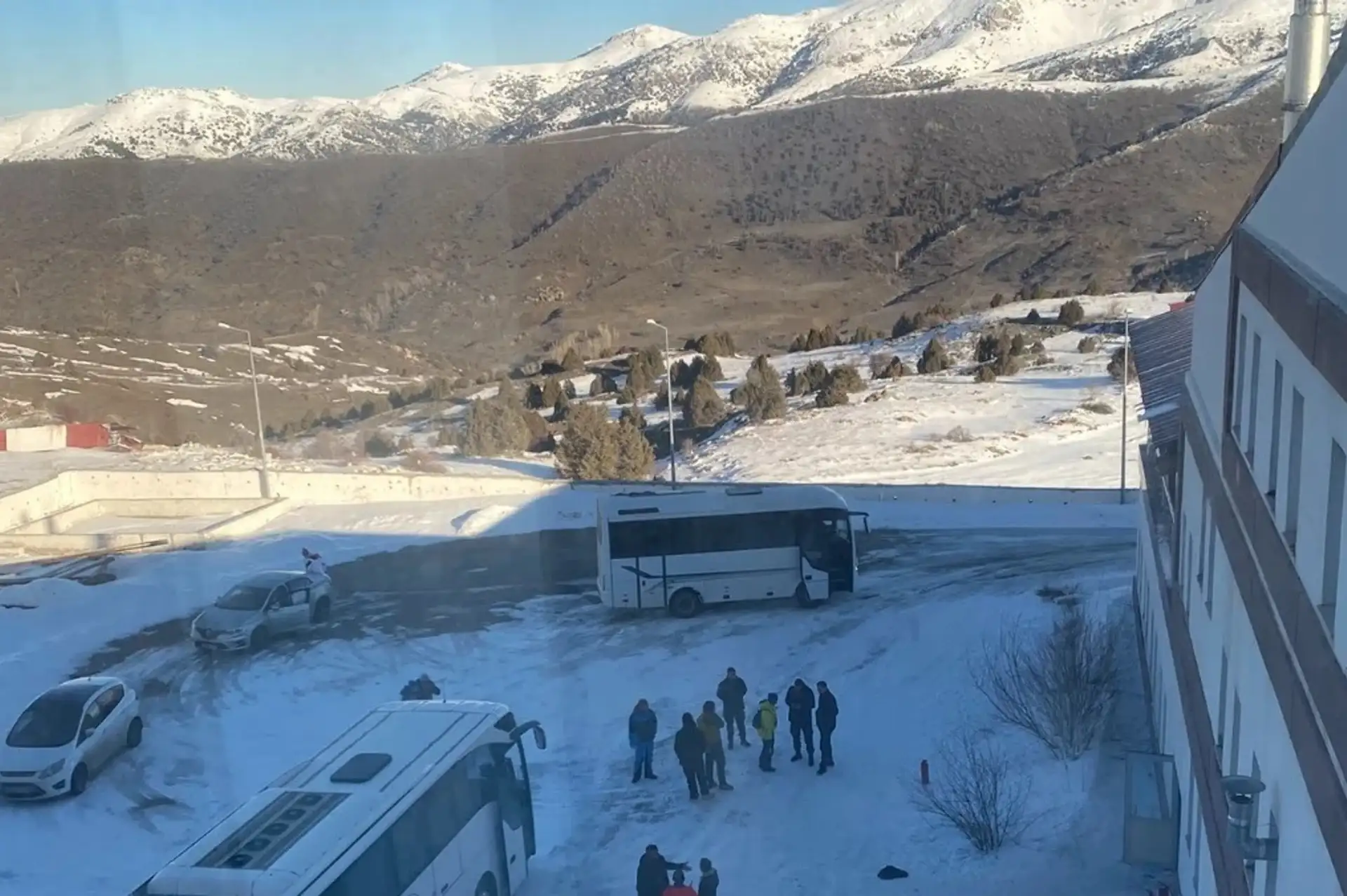 Sivas'ta Otelde Patlama! 1'i Ağır 4 Yaralı!