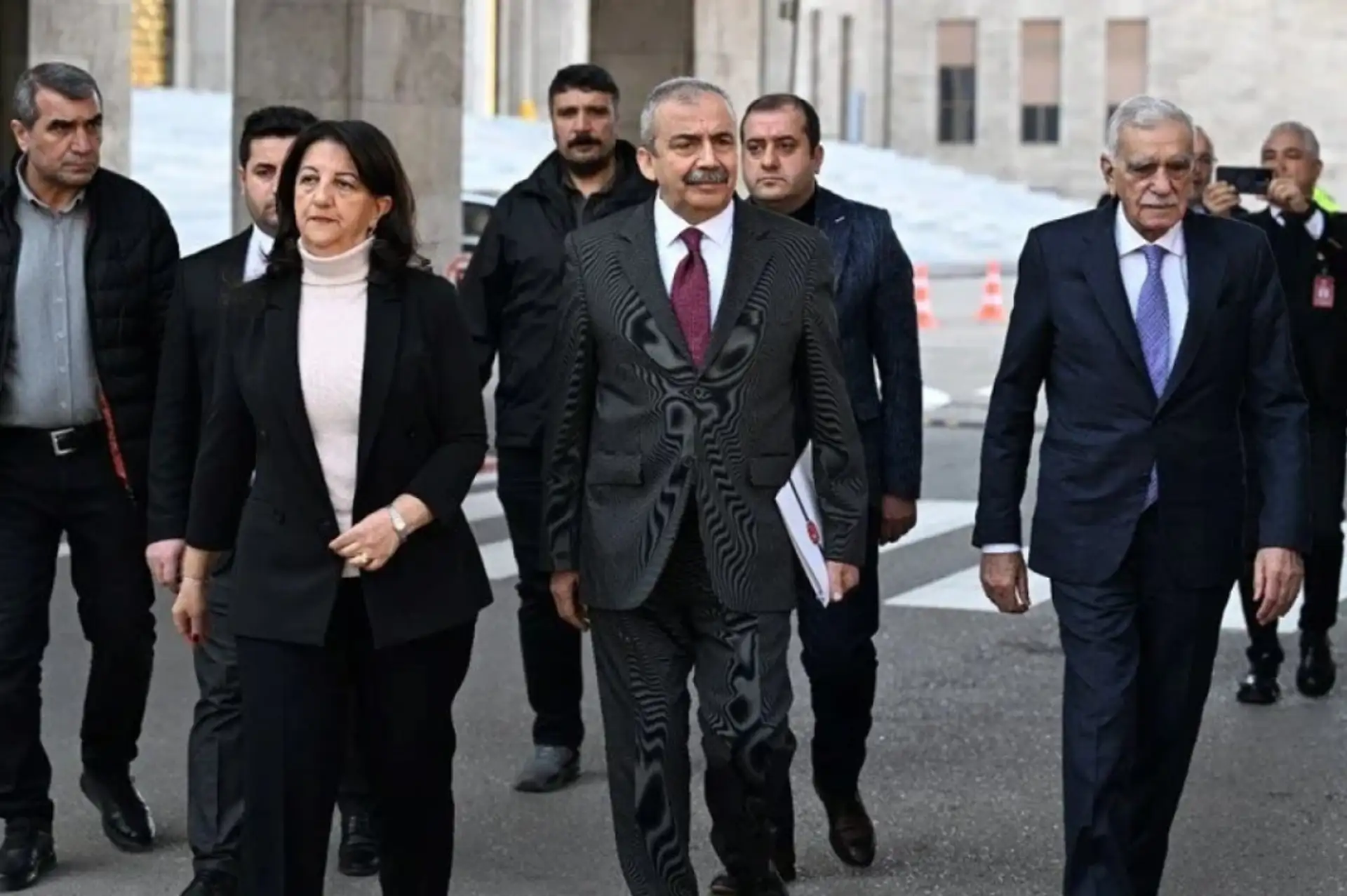 DEM Parti İmralı Heyetinden Selahattin Demirtaş'a Ziyaret