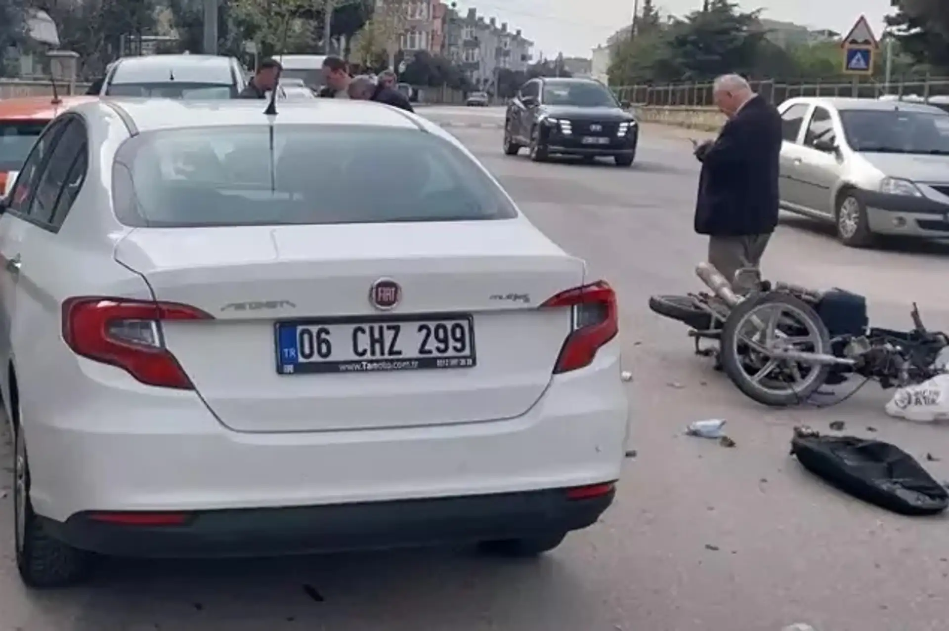 Balıkesir'de Eski Milletvekilinin Otomobiliyle Çarptığı Motosikletin Sürücüsü Hayatını Kaybetti