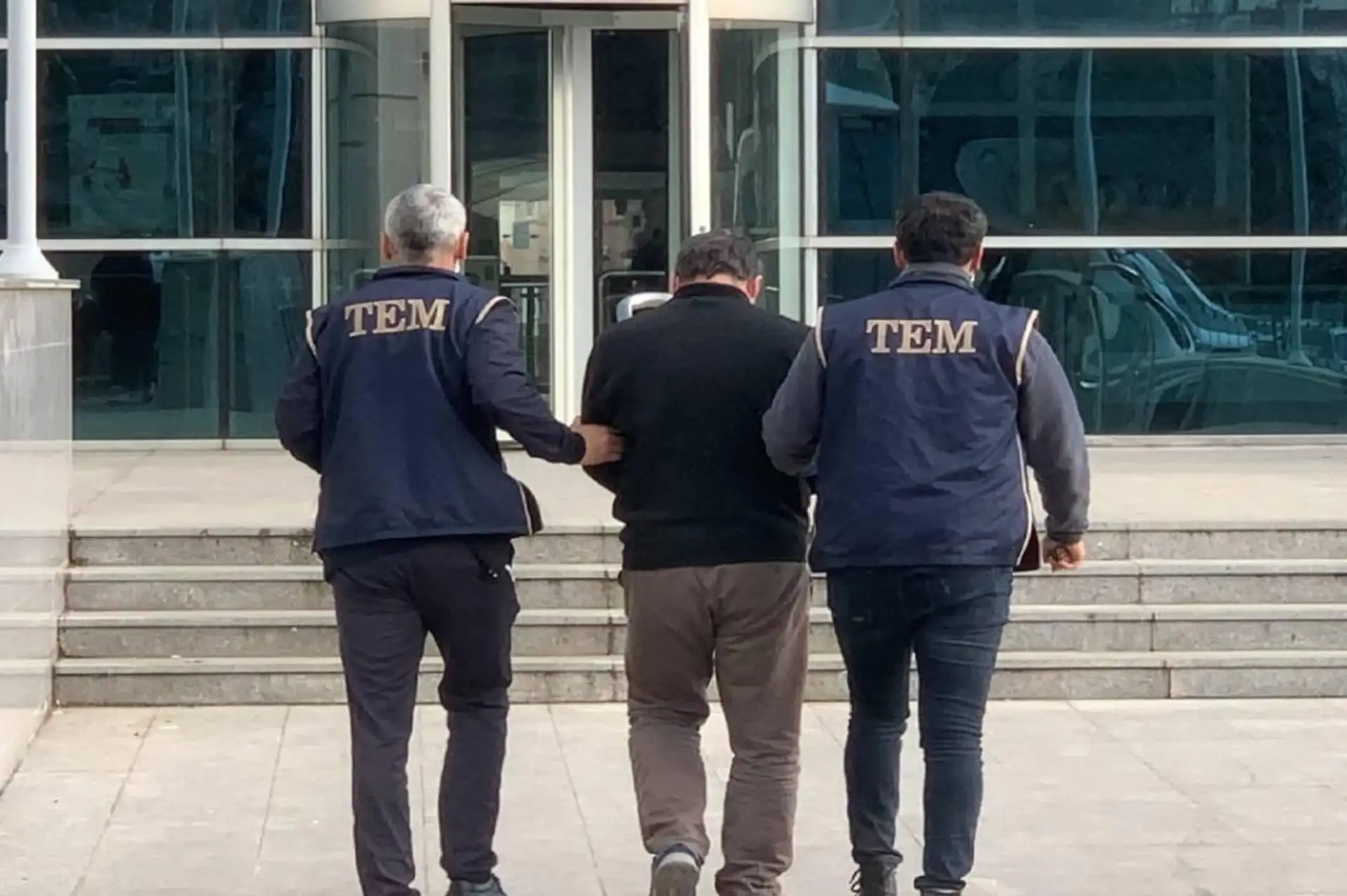 FETÖ'nün TUS Kamplarına Operasyon! 18 Doktor Gözaltına Alındı