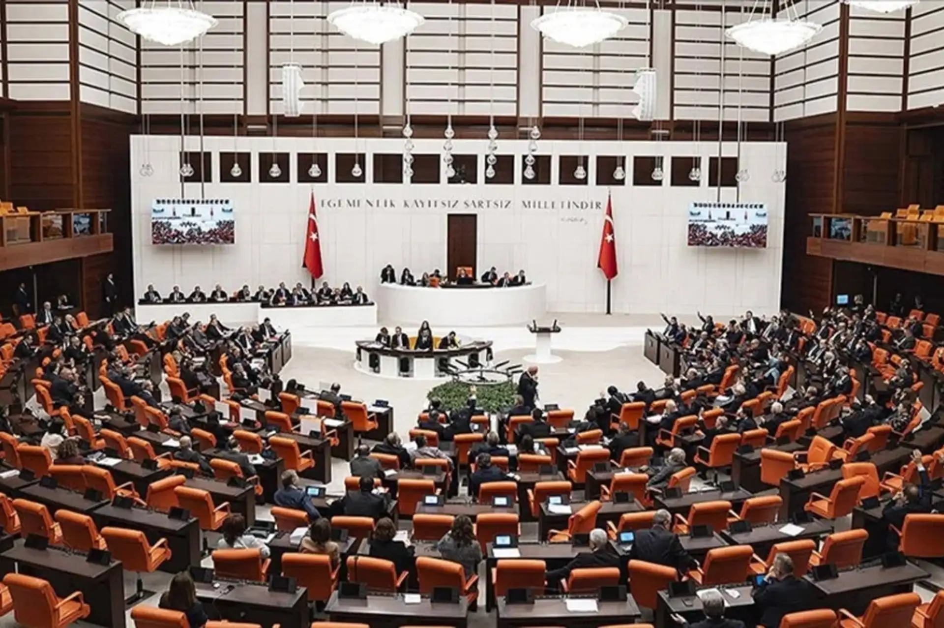 CHP'den HSK Hamlesi: Anayasa Mahkemesi'ne Başvurdular