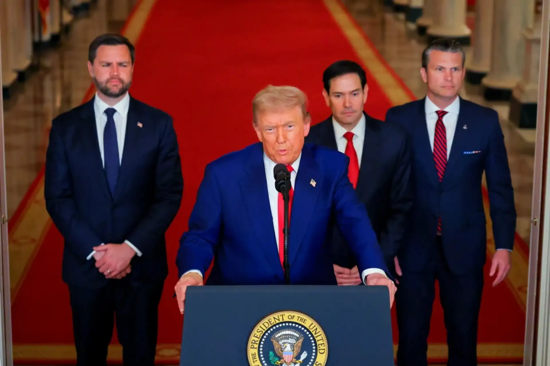 ABD, İran'ın Nükleer Tesislerine Saldırı Düzenledi! Trump'tan Açıklama Geldi