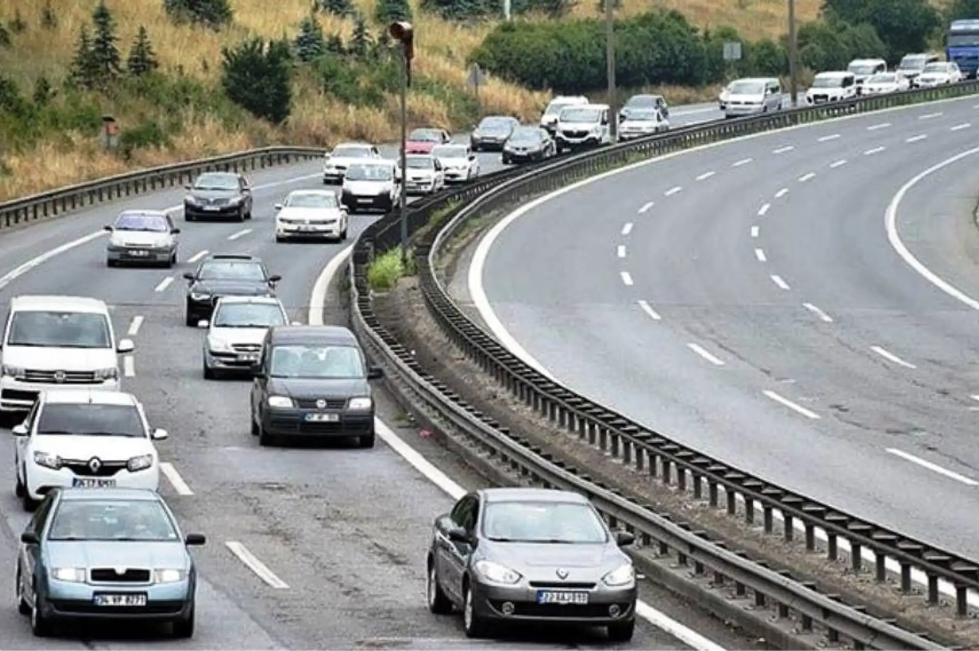 EGM'den 9 İlde Yeni Hız Denetimi Uygulaması: Ortalama Hız Tespiti Başladı