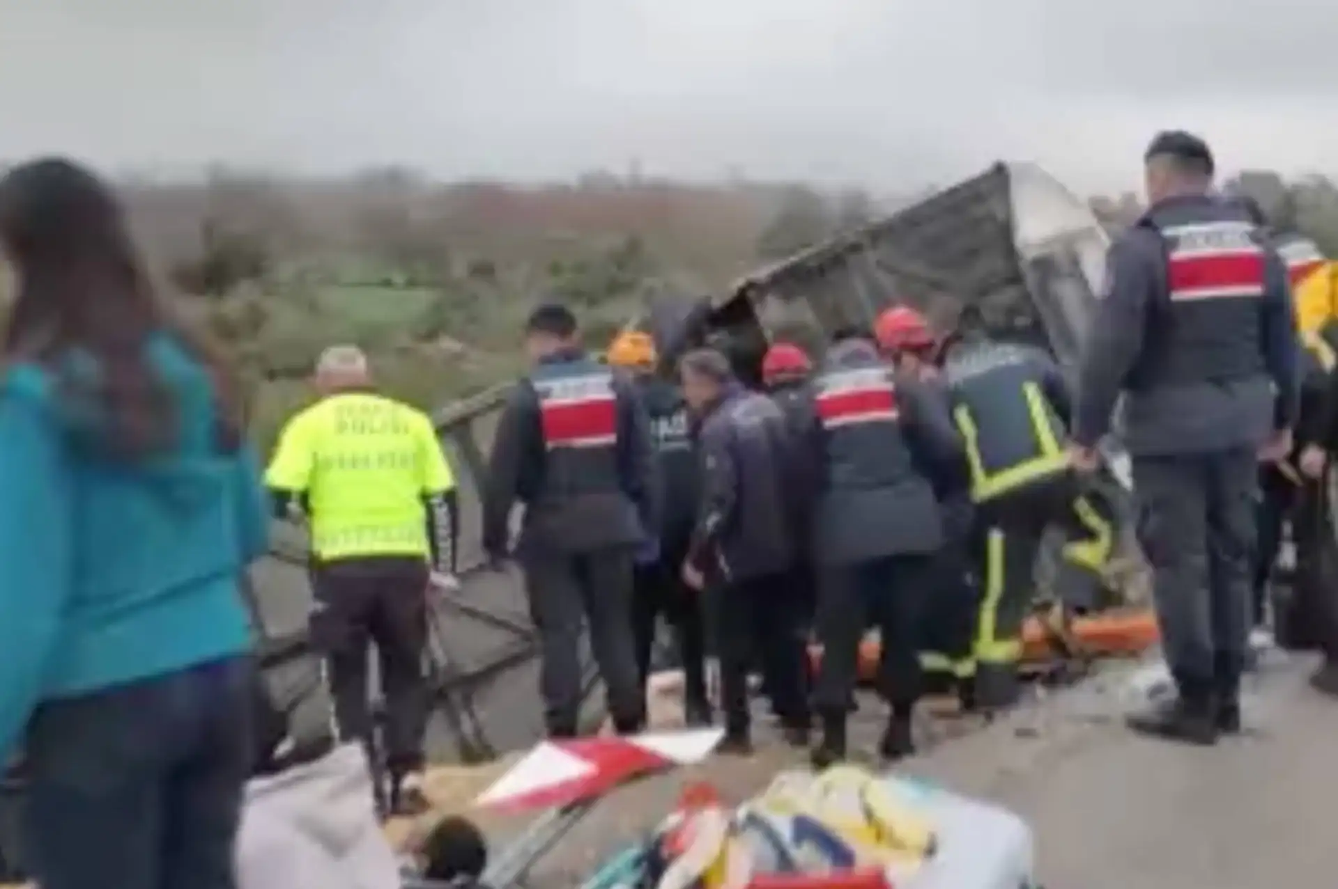 Antalya'da Yolcu Otobüsü Devrildi: 8 Ölü, 26 Yaralı