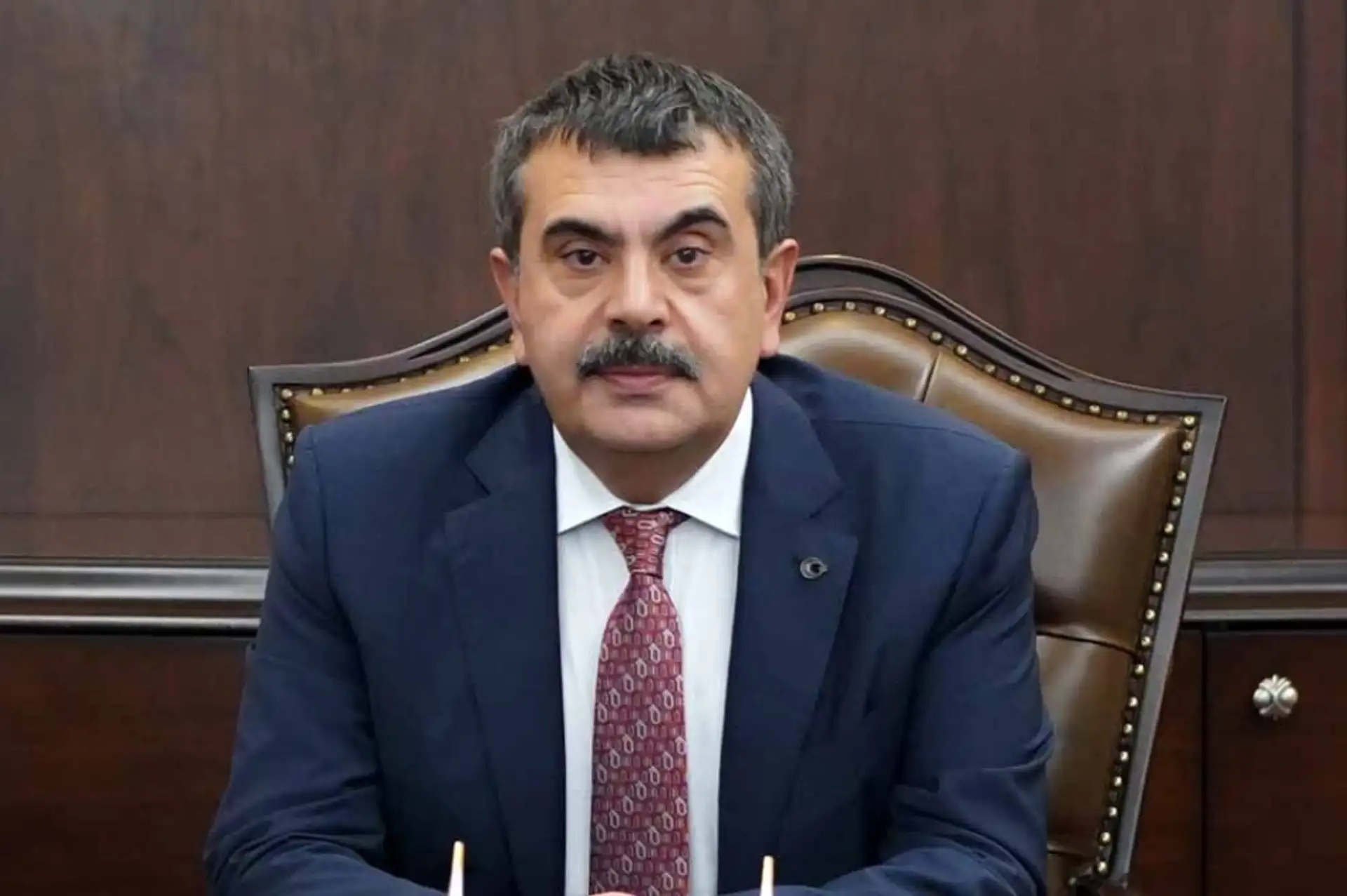 Bakan Tekin'den Yıl Sonu Mesajı