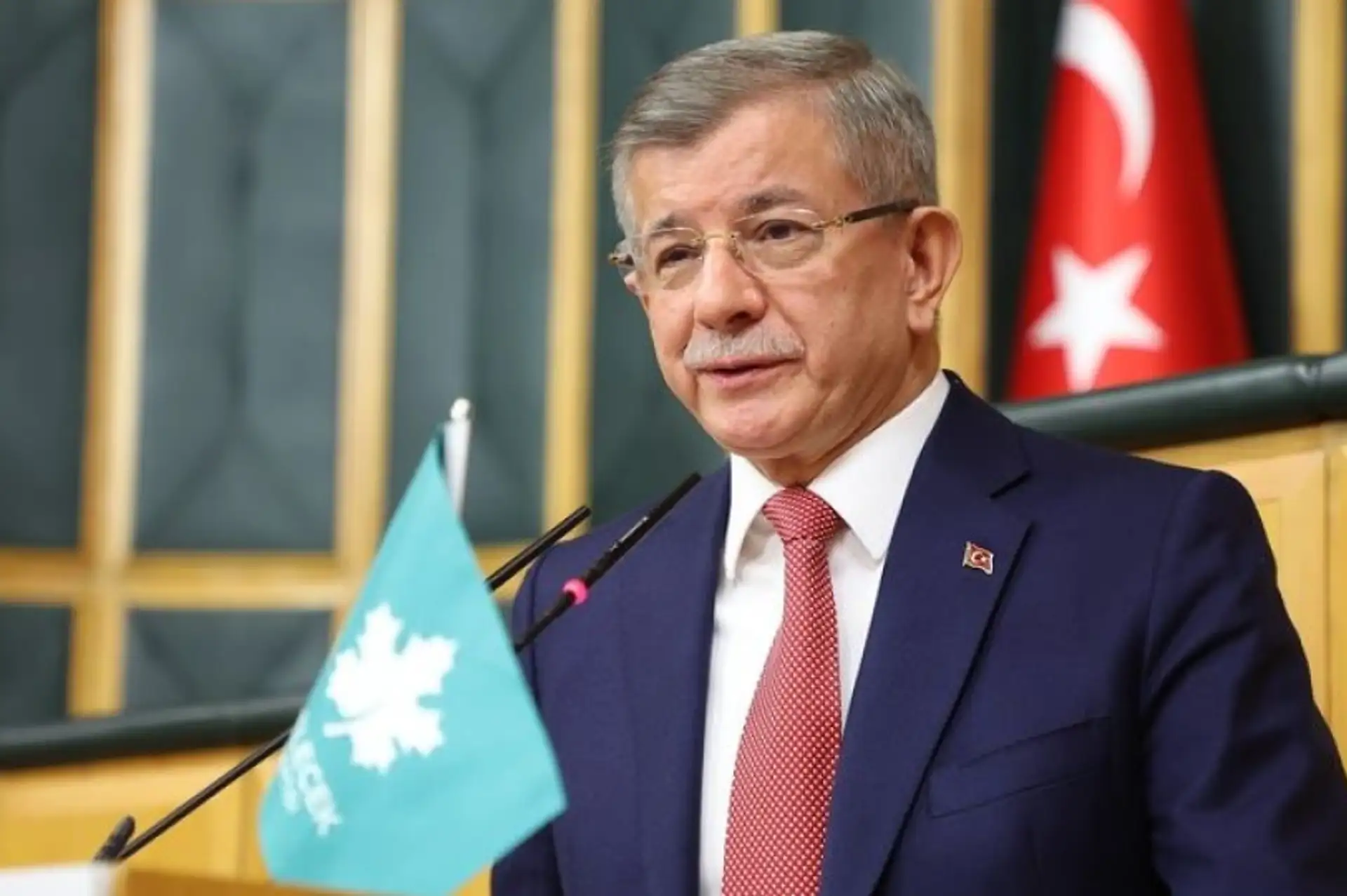 Ahmet Davutoğlu'ndan Yeni Parti Açıklaması