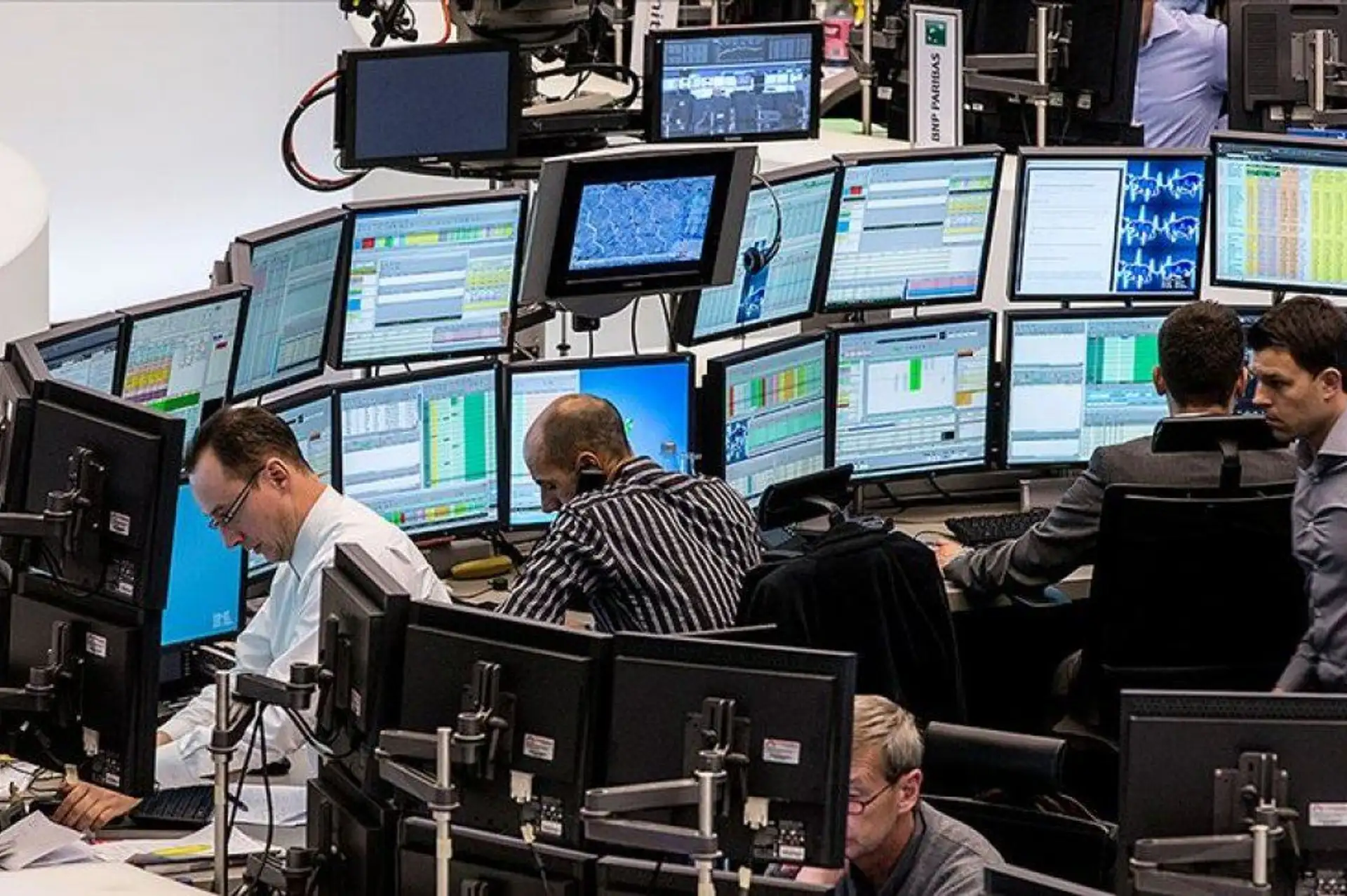 Küresel Piyasalar Haftaya Kritik Verilerle Giriyor