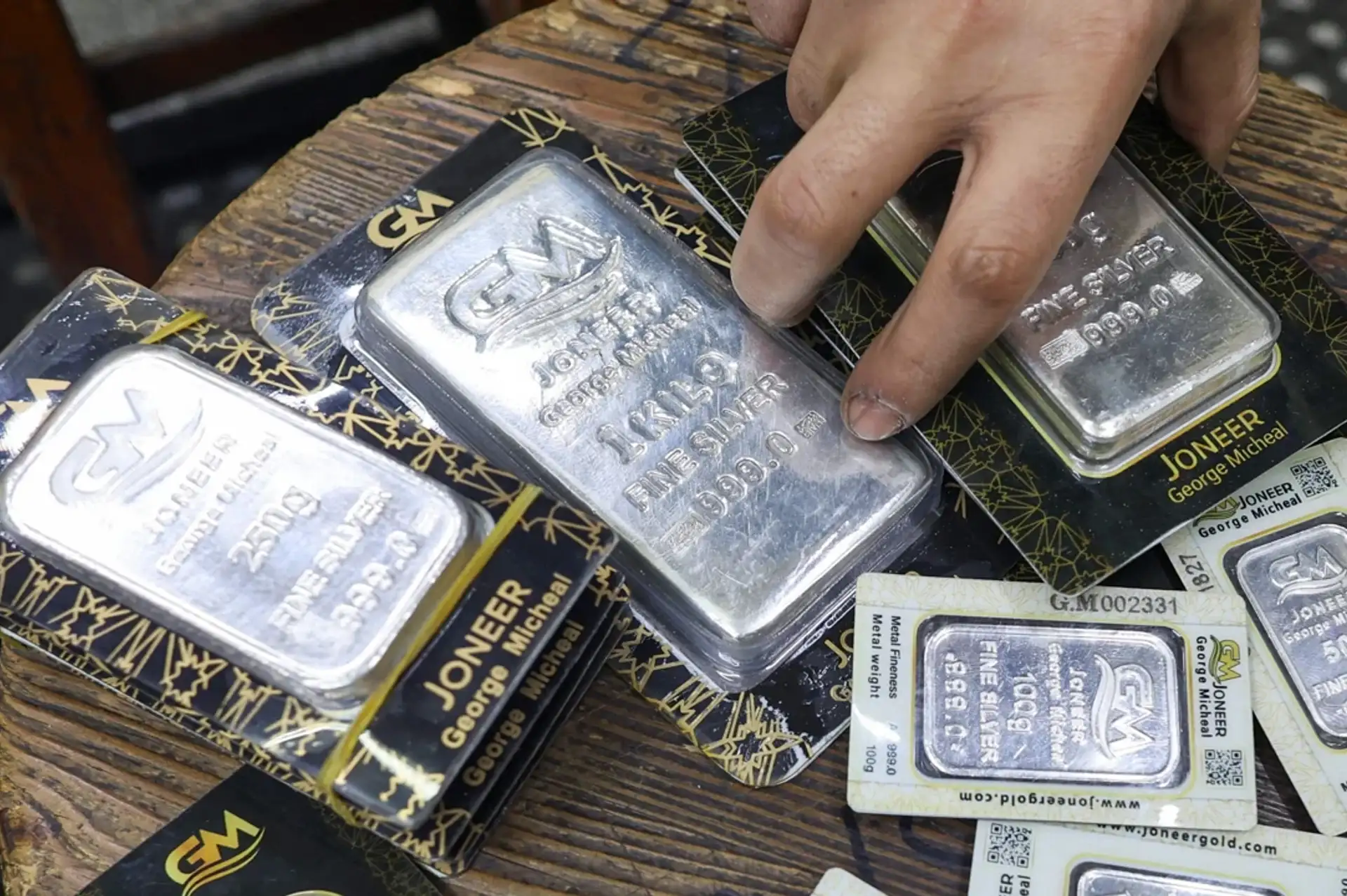 Gümüş fiyatları 65,50-67 bandında: 67 dolar direnci kritik