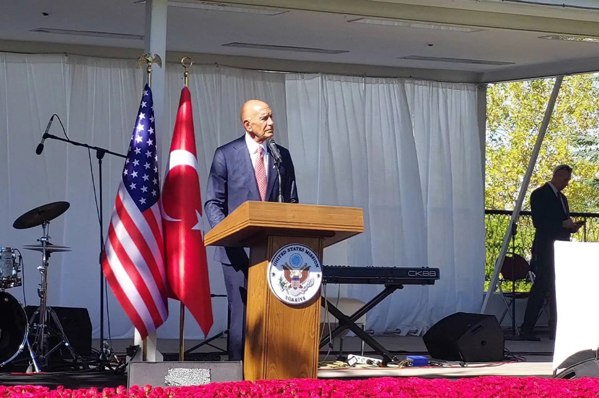 Tom Barrack'tan Türkiye-ABD Ortaklığına Övgü!