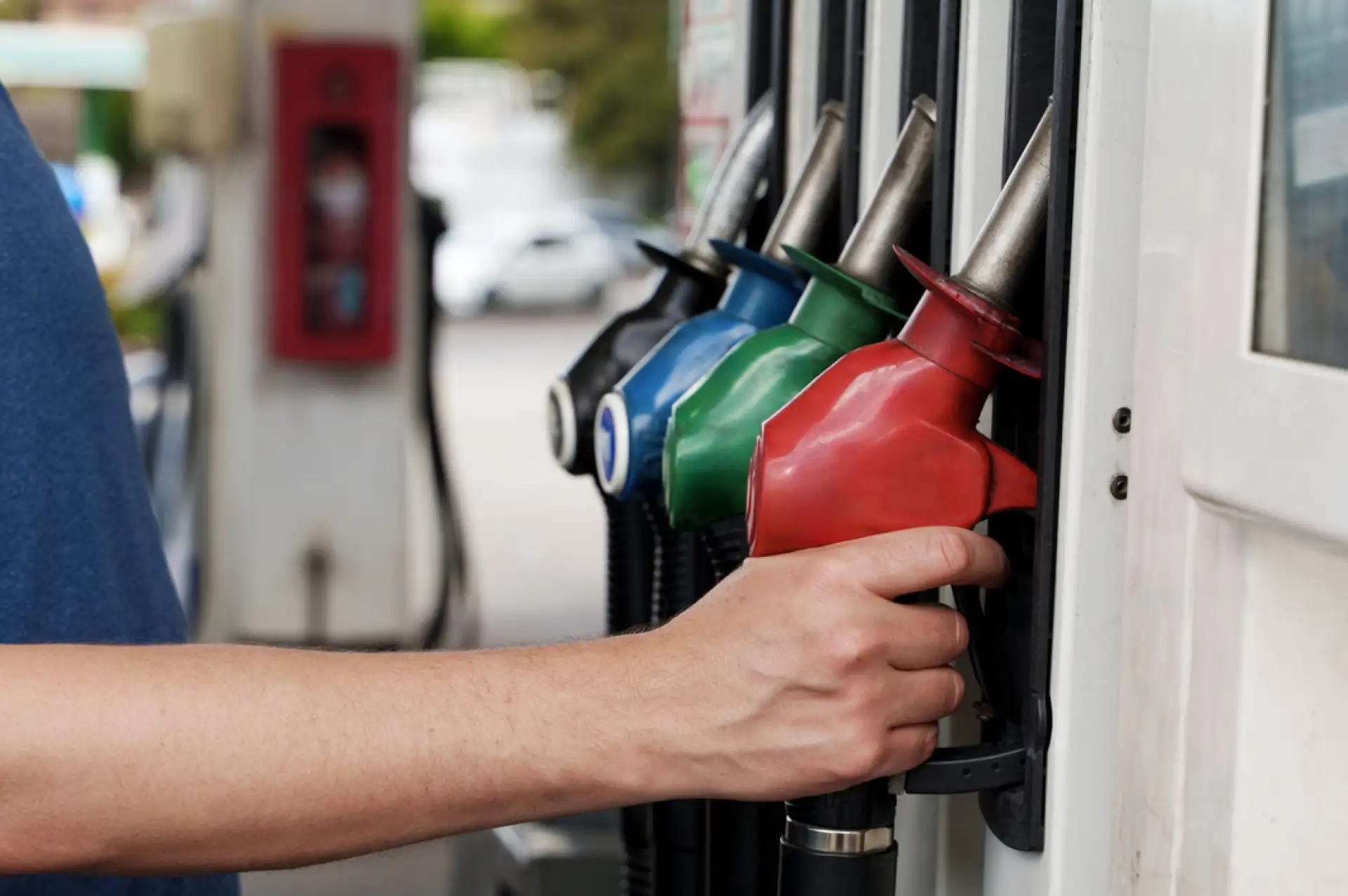 Benzine İkinci İndirim Yolda: İşte Güncel Akaryakıt Fiyatları