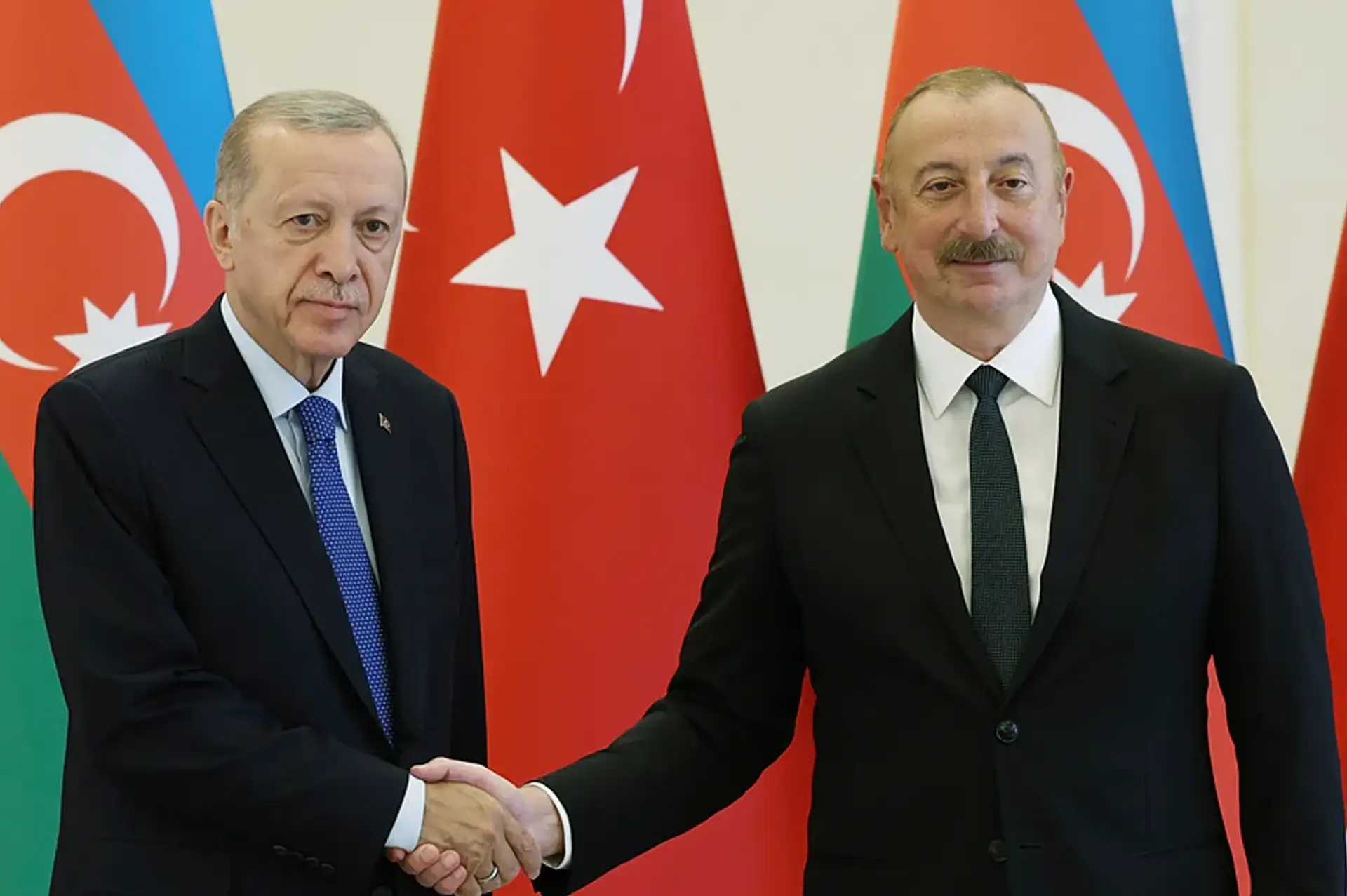 Cumhurbaşkanı Erdoğan, Aliyev ile Görüştü: 13. Zirve'ye Özel Davet