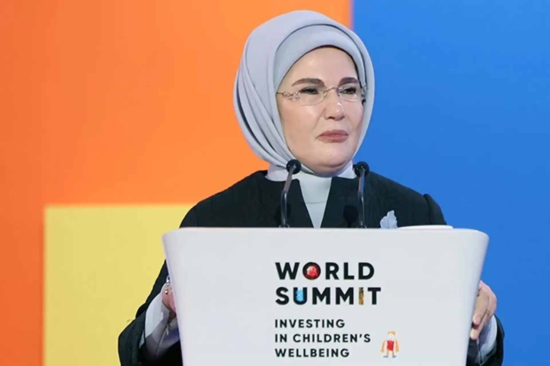 Emine Erdoğan: "Savaş Bölgelerindeki Çocukların Sesi Olacağız"