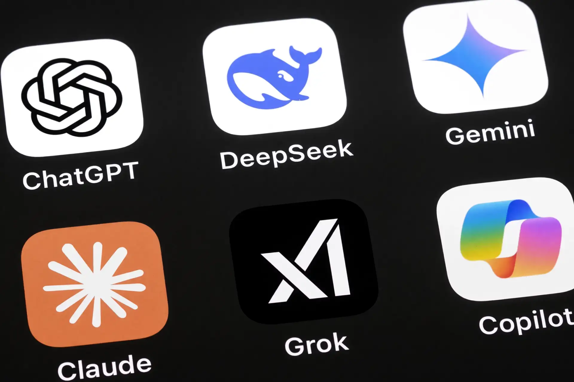 DeepSeek'e 15 milyar dolarlık yatırım: Devler sıraya girdi