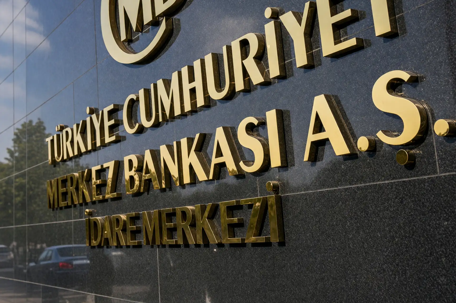 Merkez Bankası politika faizini 100 baz puan indirdi