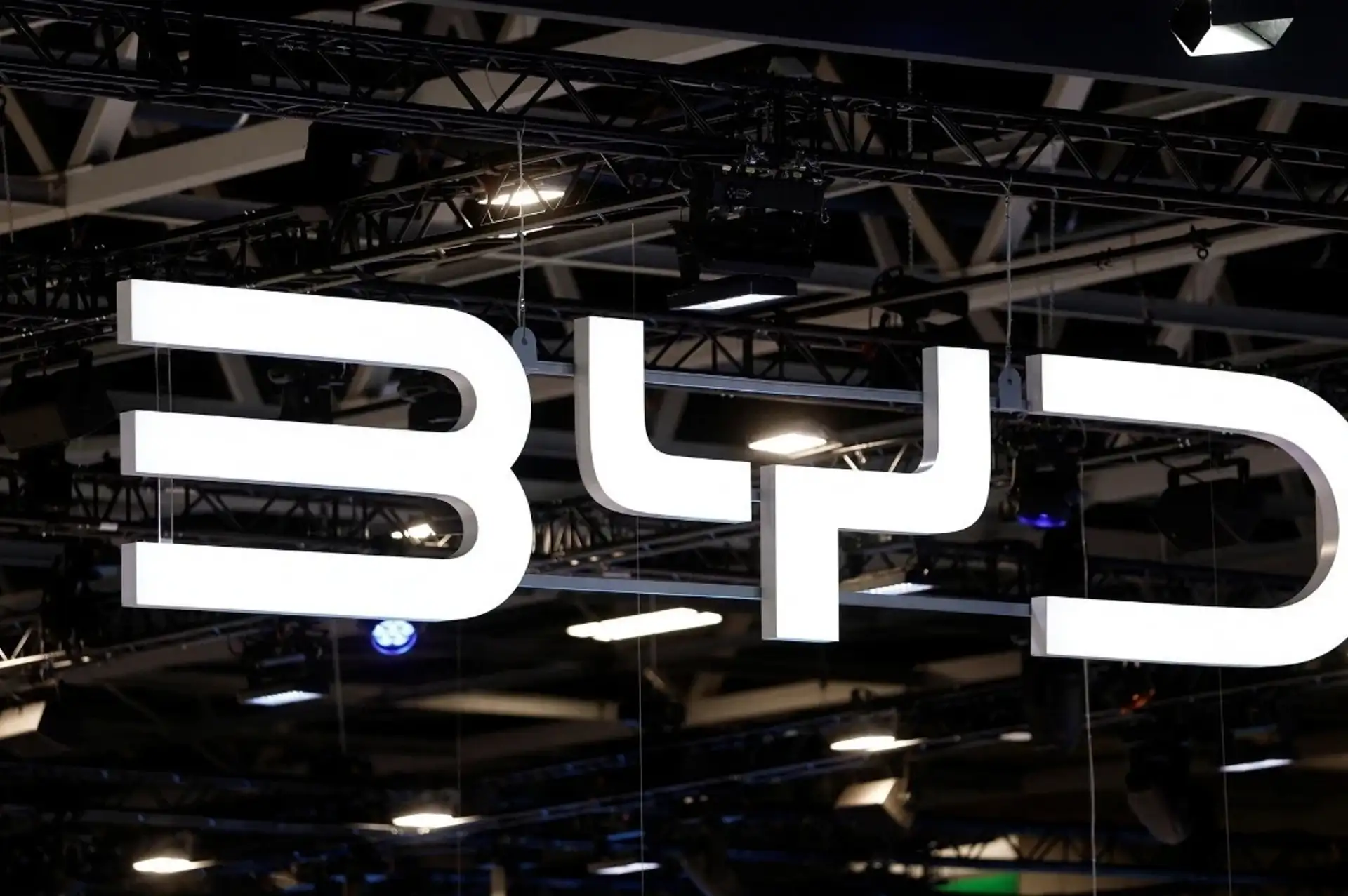 ABD'den BYD hamlesi: Japonya'daki askeri üsse girişleri yasaklanabilir